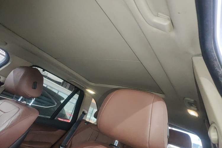 Used BMW X5 2015 xDrive35i Middle East version Headliner