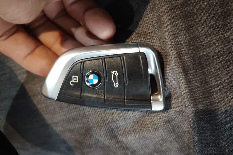 Used BMW X5 2015 xDrive28i Interior 1