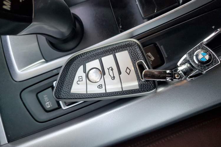 Used BMW X5 2015 xDrive35i U.S. specification Interior 1
