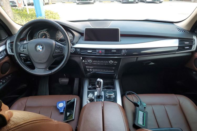 Used BMW X5 2015 xDrive35i U.S. specification Interior 2