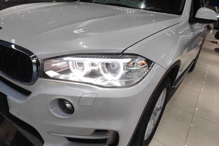 Used BMW X5 2015 xDrive28i Left Front Headlight