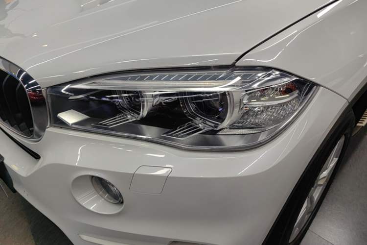 Used BMW X5 2015 xDrive28i Left Front Headlight