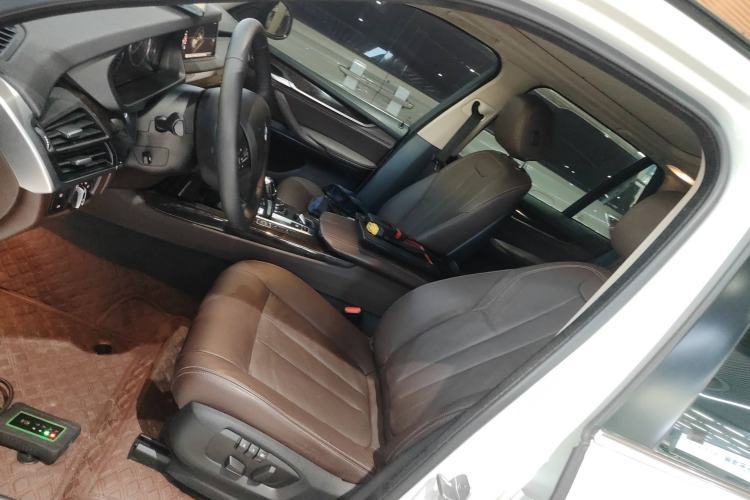 Used BMW X5 2015 xDrive28i Left Front Seat