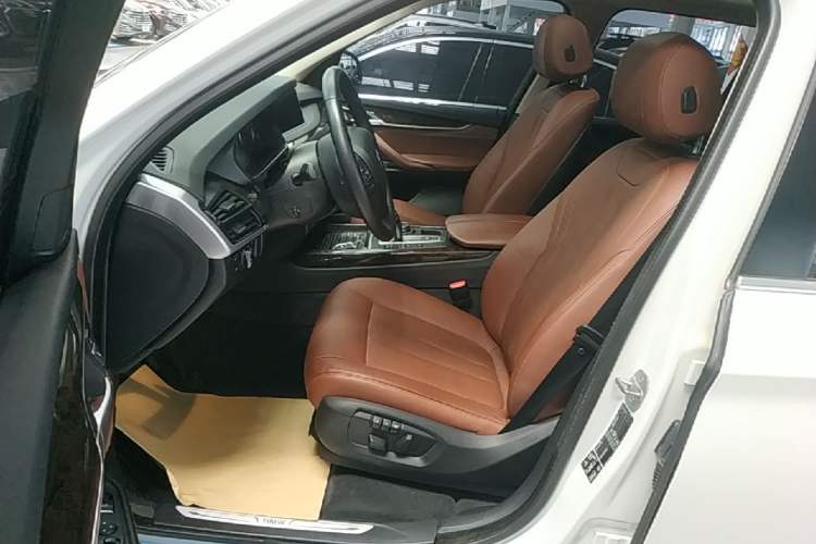 Used BMW X5 2015 xDrive28i Left Front Seat