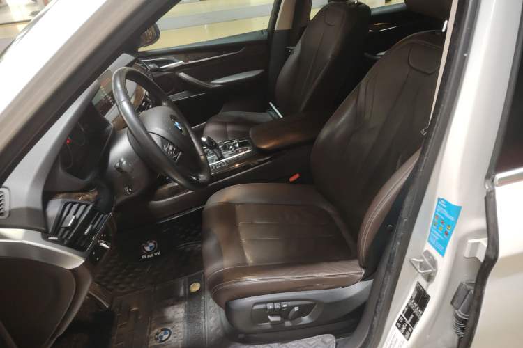 Used BMW X5 2015 xDrive28i Left Front Seat