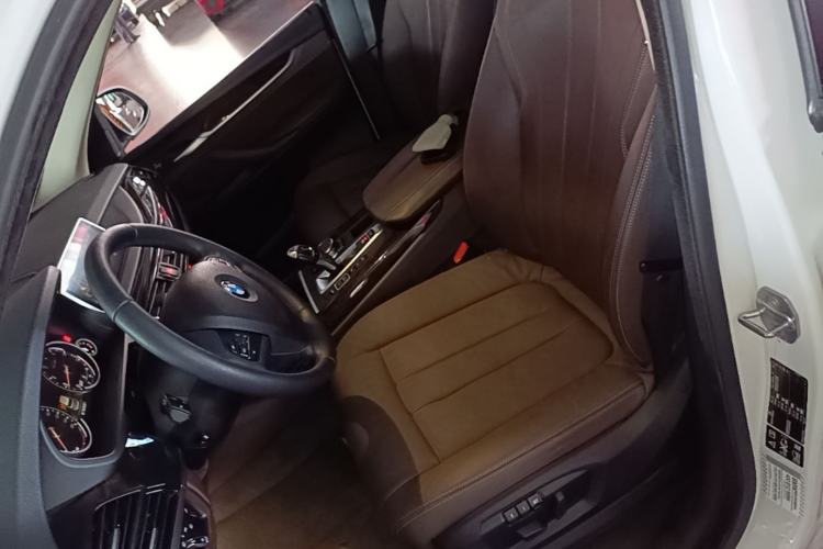 Used BMW X5 2015 xDrive28i Left Front Seat