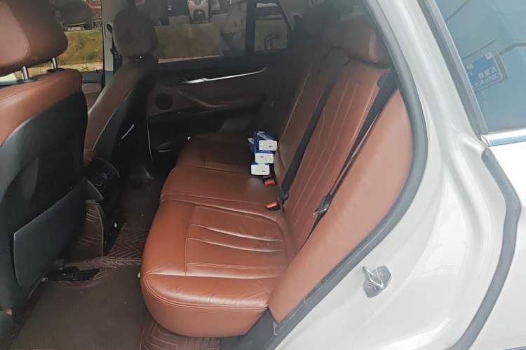 Used BMW X5 2015 xDrive28i Left Rear Seat