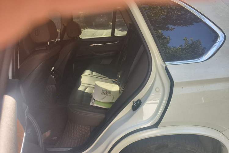 Used BMW X5 2015 xDrive28i Left Rear Seat