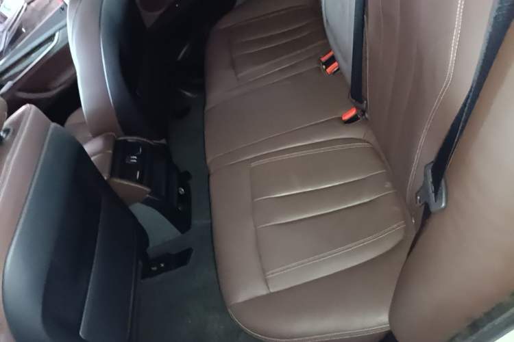 Used BMW X5 2015 xDrive28i Left Rear Seat