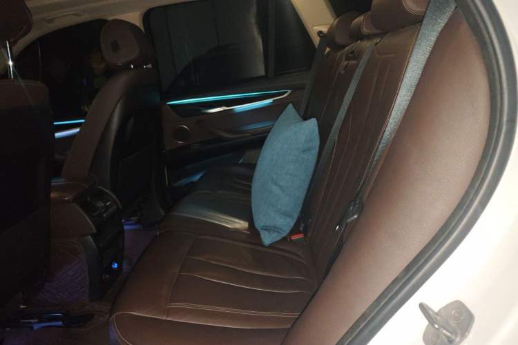 Used BMW X5 2015 xDrive28i Left Rear Seat