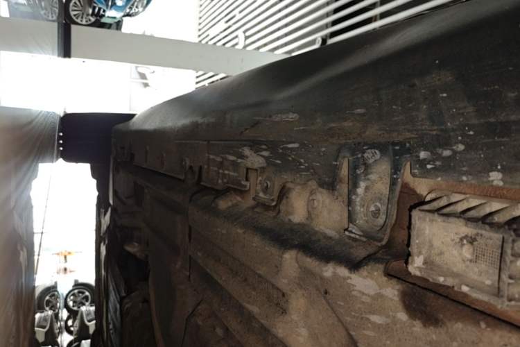 Used BMW X5 2015 xDrive28i Left Side Sill