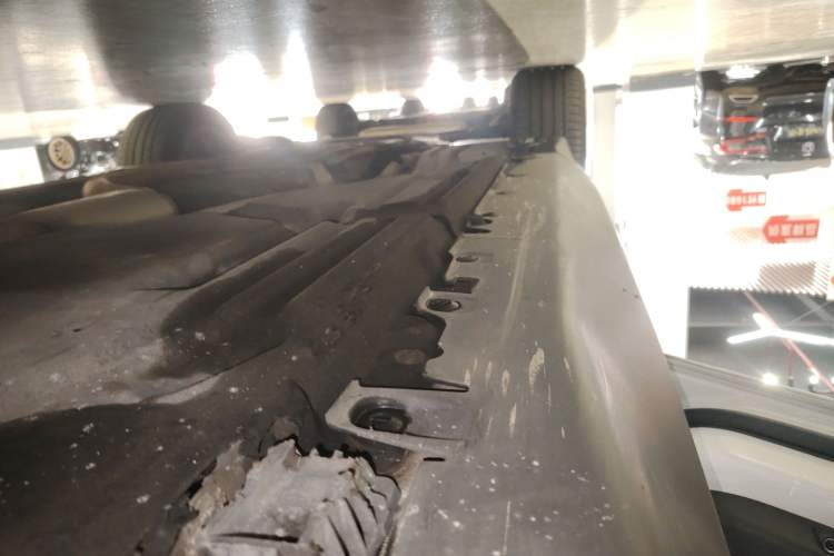 Used BMW X5 2015 xDrive28i Left Side Sill