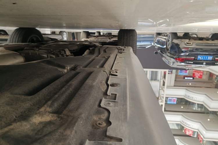 Used BMW X5 2015 xDrive28i Left Side Sill