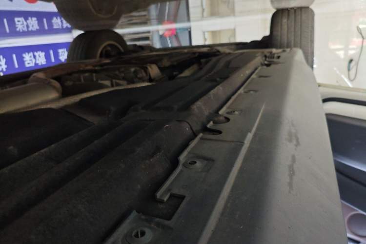 Used BMW X5 2015 xDrive28i Left Side Sill