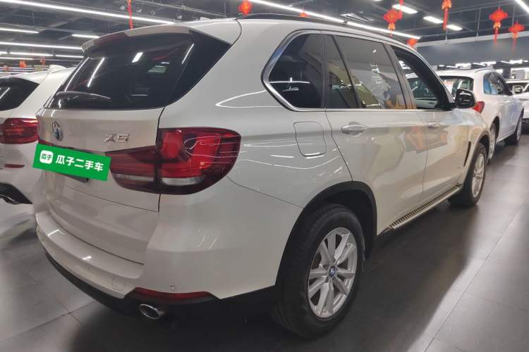 Used BMW X5 2015 xDrive28i Rear Right 45 Deg