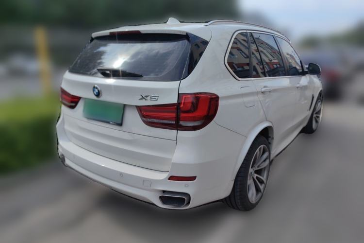 Used BMW X5  Rear Right 45 Deg