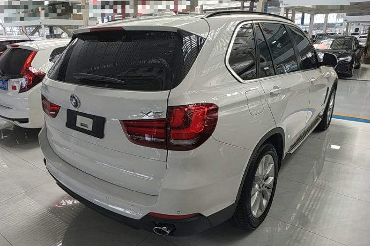 Used BMW X5 2015 xDrive28i Rear Right 45 Deg