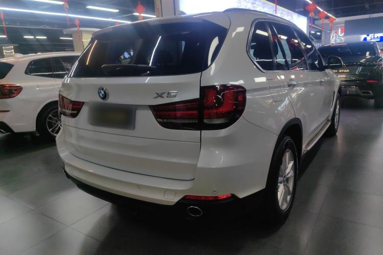 Used BMW X5 2015 xDrive28i Rear Right 45 Deg