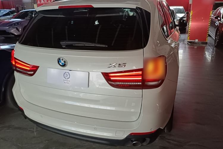 Used BMW X5 2015 xDrive28i Rear Right 45 Deg