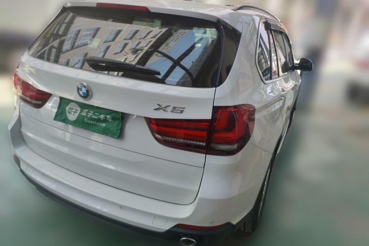 Used BMW X5 2015 xDrive28i Rear Right 45 Deg