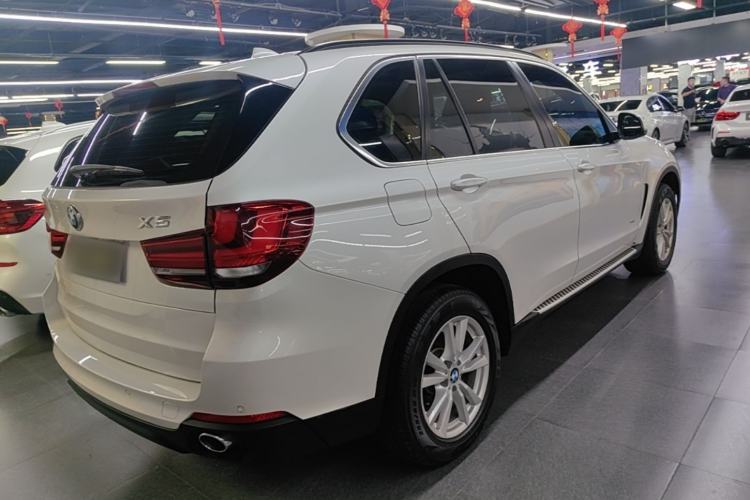 Used BMW X5 2015 xDrive28i Rear Right 45 Deg