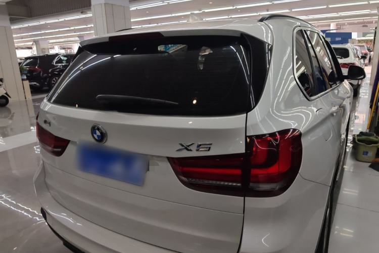Used BMW X5 2015 xDrive28i Rear Right 45 Deg