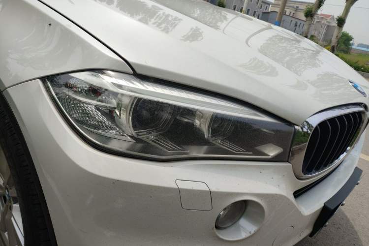 Used BMW X5 2015 xDrive28i Right Front Headlight