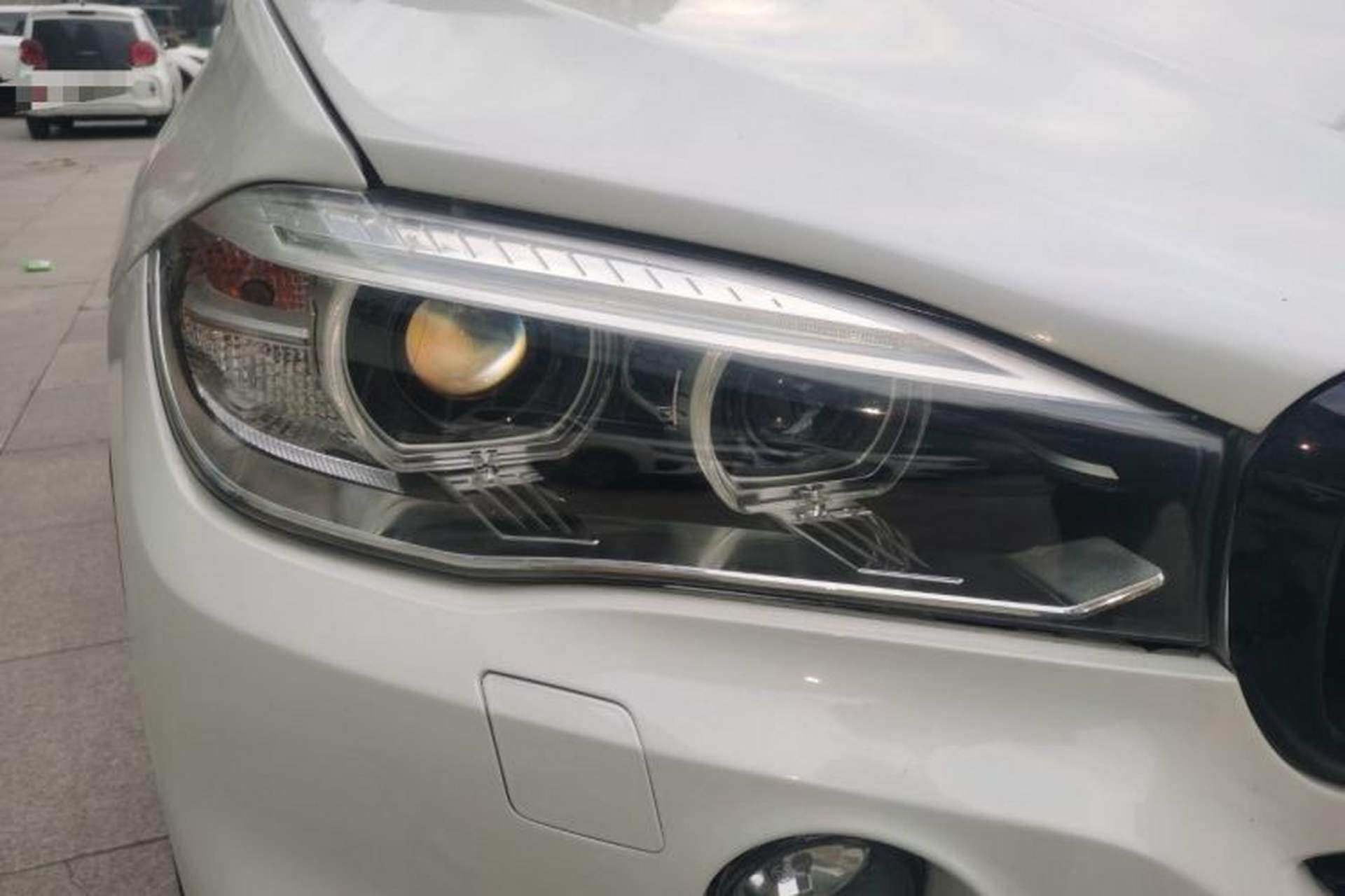 Used BMW X5 2015 xDrive28i Right Front Headlight