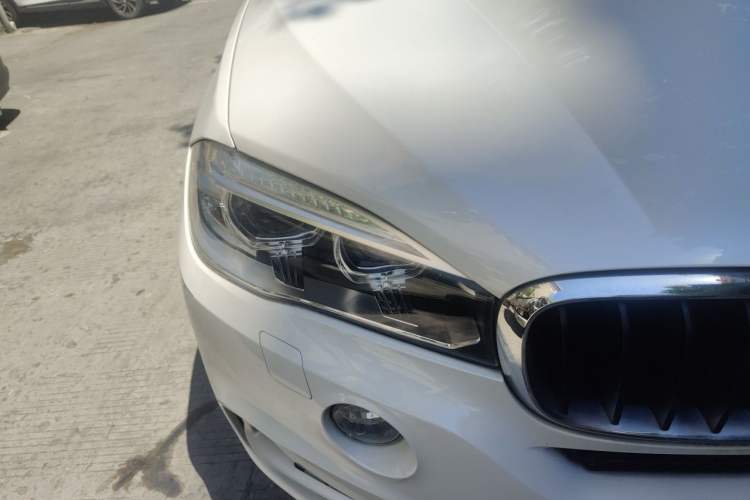 Used BMW X5 2015 xDrive28i Right Front Headlight