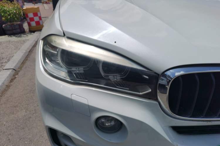 Used BMW X5 2015 xDrive28i Right Front Headlight