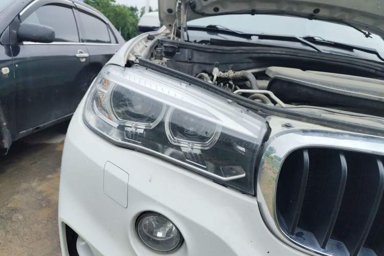 Used BMW X5 2015 xDrive28i Right Front Headlight