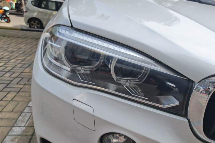 Used BMW X5 2015 xDrive28i Right Front Headlight