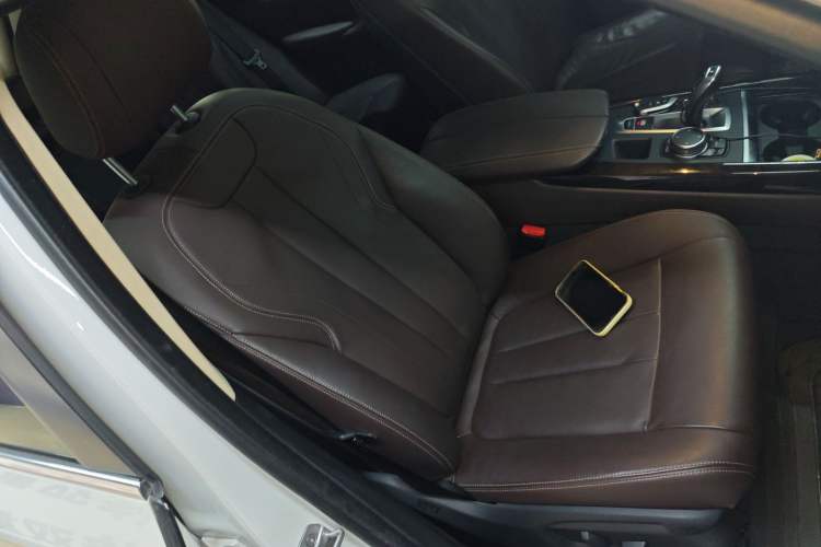 Used BMW X5 2015 xDrive28i Right Front Seat