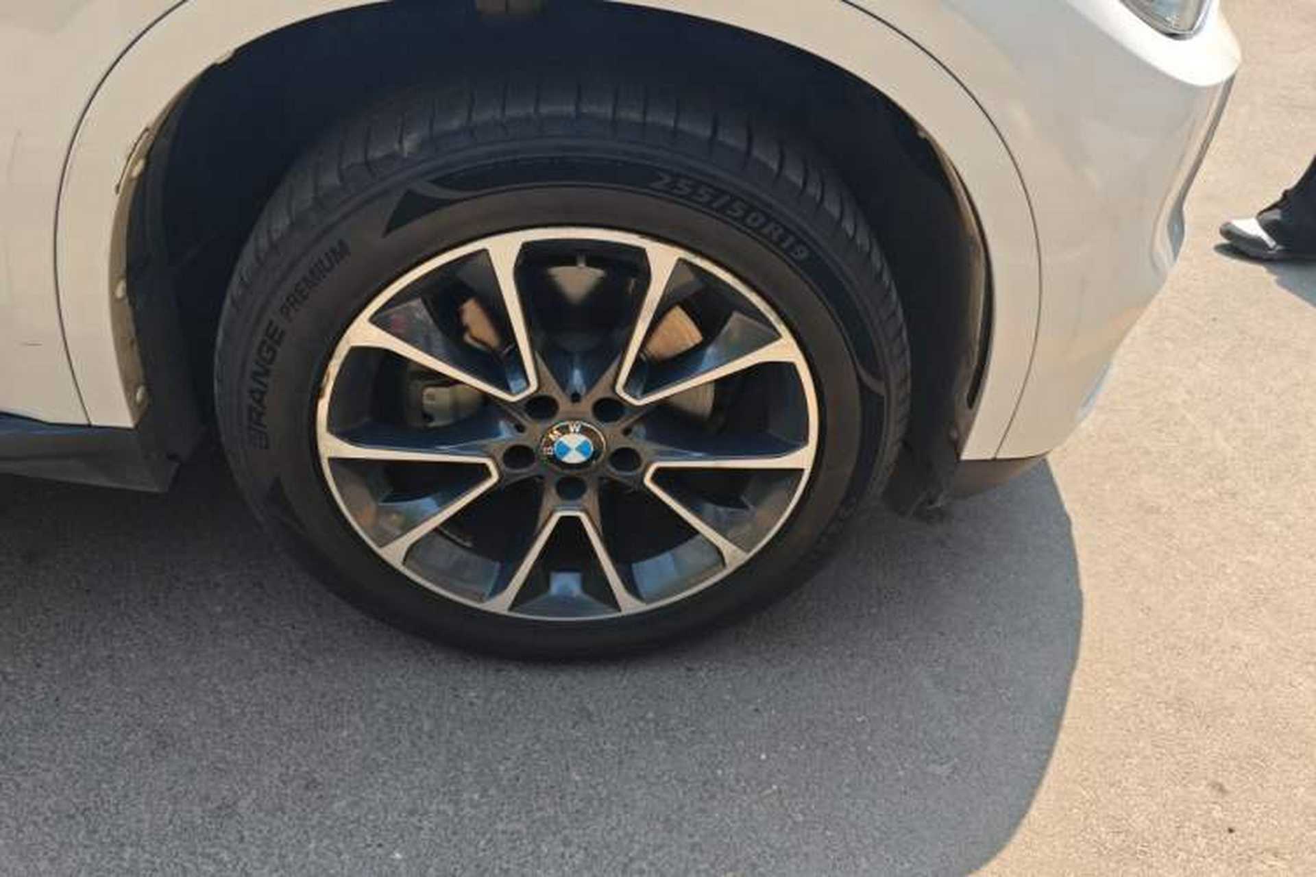 Used BMW X5 2015 xDrive35i U.S. specification Right Front Wheel Hub