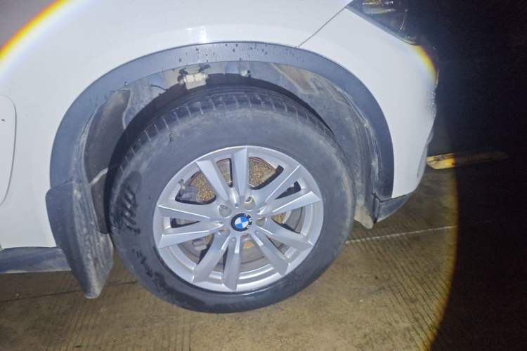 Used BMW X5 2015 xDrive28i Right Front Wheel Hub