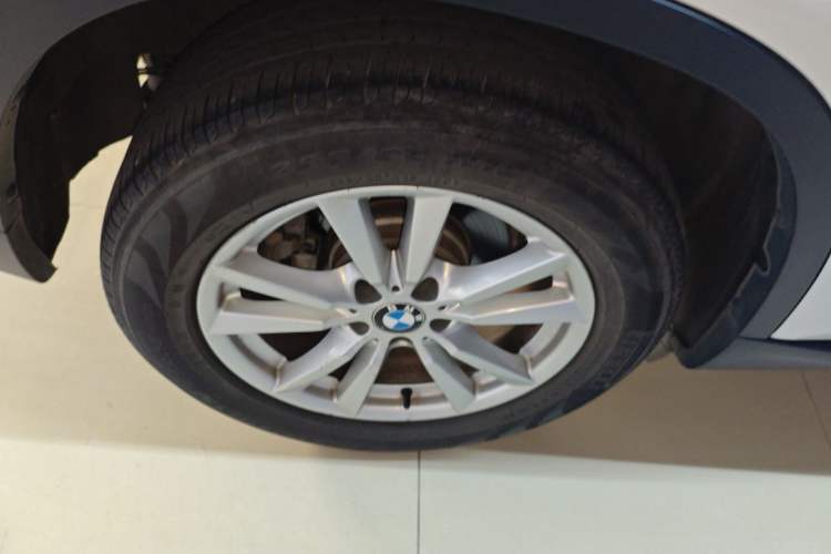 Used BMW X5 2015 xDrive28i Right Rear Wheel Hub