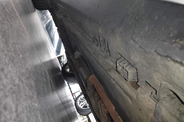 Used BMW X5 2015 xDrive28i Right Side Sill