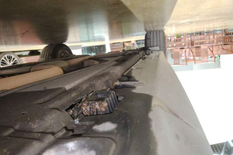 Used BMW X5 2015 xDrive28i Right Side Sill