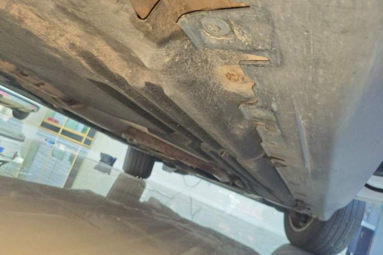 Used BMW X5 2015 xDrive28i Right Side Sill