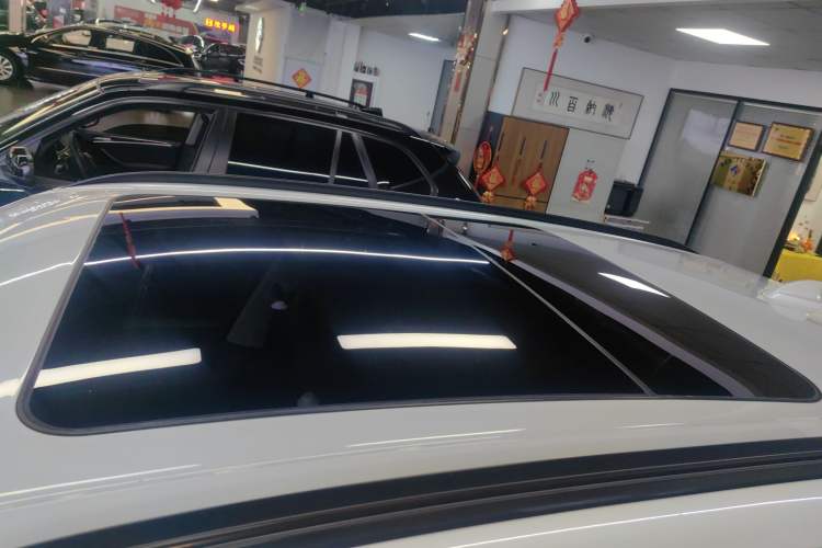 Used BMW X5 2015 xDrive28i Roof