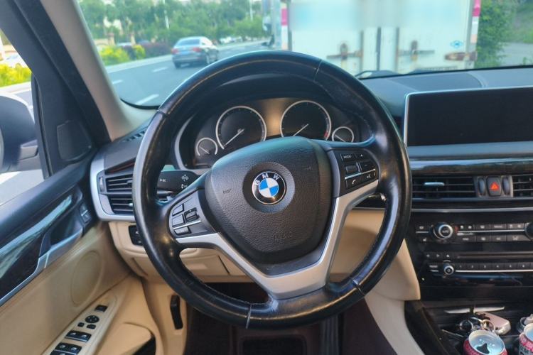 Used BMW X5  Steering Wheel