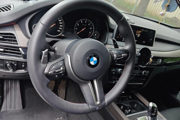 Used BMW X5  Steering Wheel