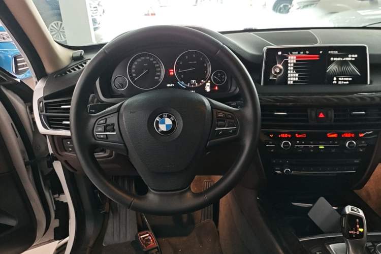 Used BMW X5 2015 xDrive28i Steering Wheel