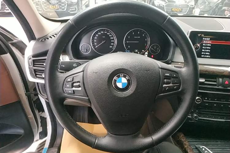 Used BMW X5 2015 xDrive28i Steering Wheel