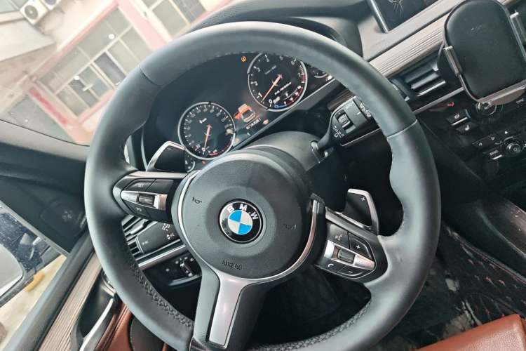 Used BMW X5 2015 xDrive35i U.S. specification Steering Wheel