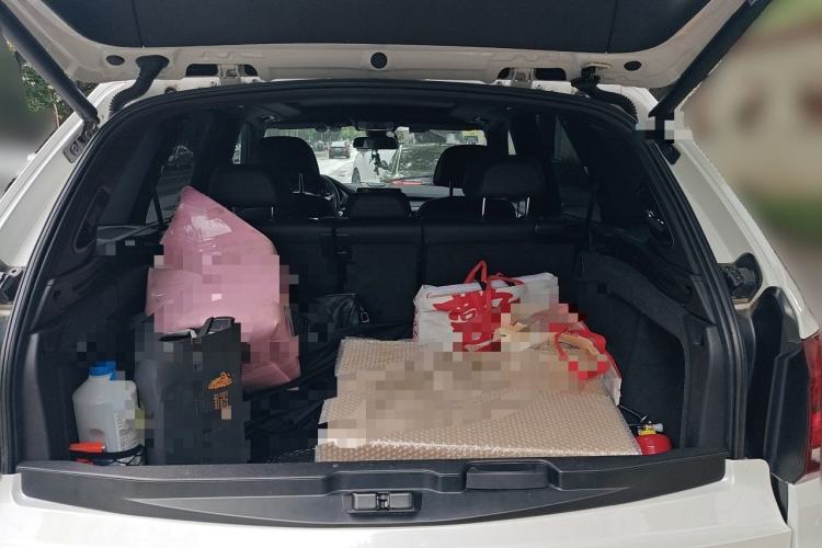 Used BMW X5  Trunk