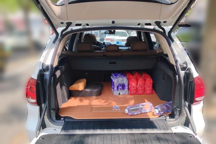Used BMW X5  Trunk