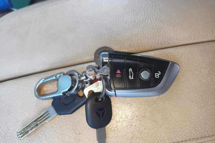 Used BMW X5  Vehicle Key