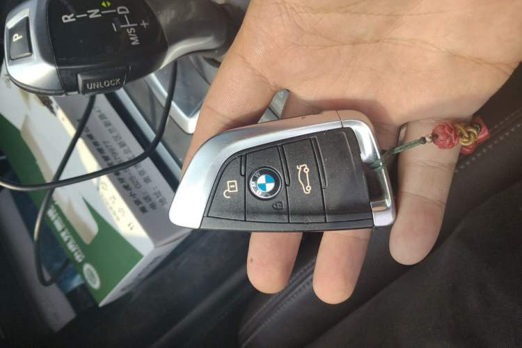 Used BMW X5 2015 xDrive28i Vehicle Key