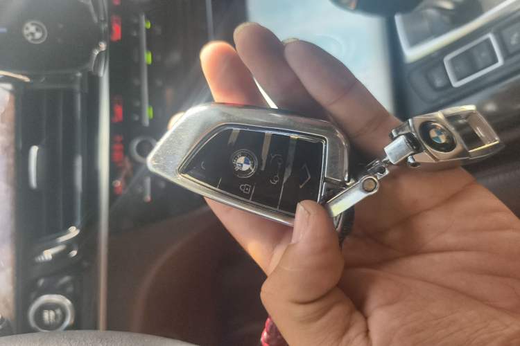 Used BMW X5 2015 xDrive28i Vehicle Key